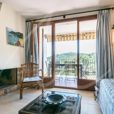 Antora Mima By Seamount Apartment *